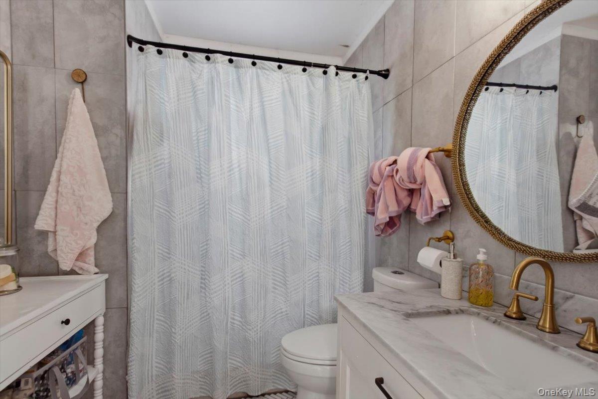 129 Gailmore Drive – For Sale photo 13