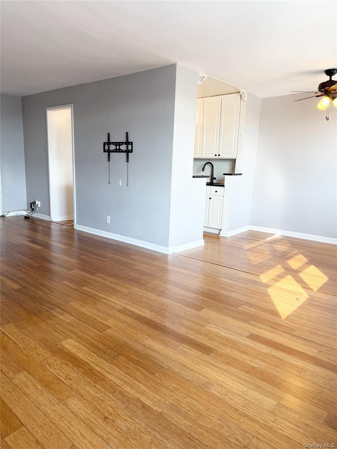 636 N Terrace Avenue, Unit 6C photo 9
