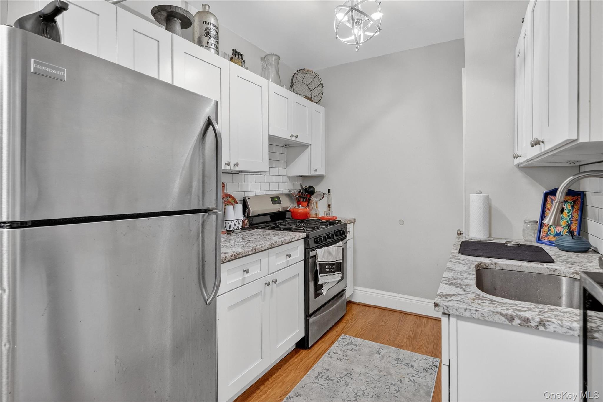 475 Bronx River Road, Unit 2D photo 15