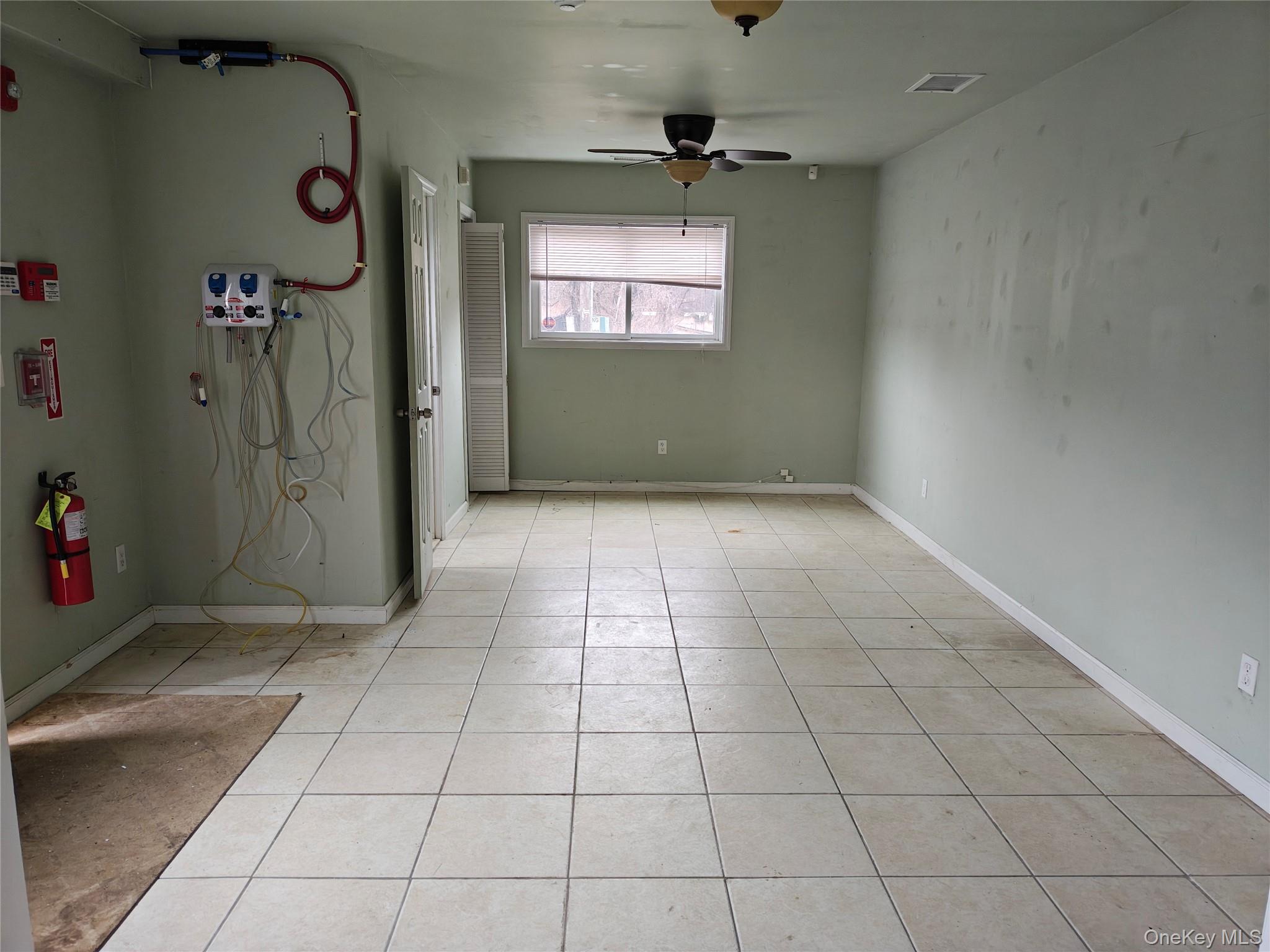 225 E Erie Street – For Rent photo 2