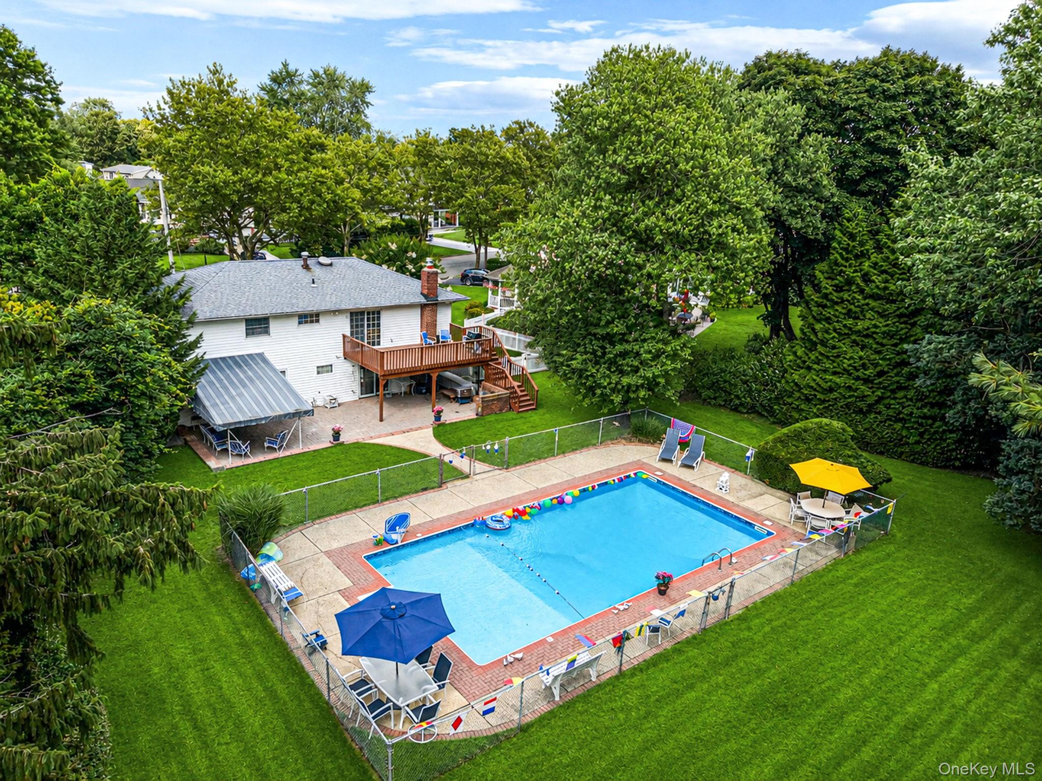 212 Cedrus Avenue – For Sale photo 2