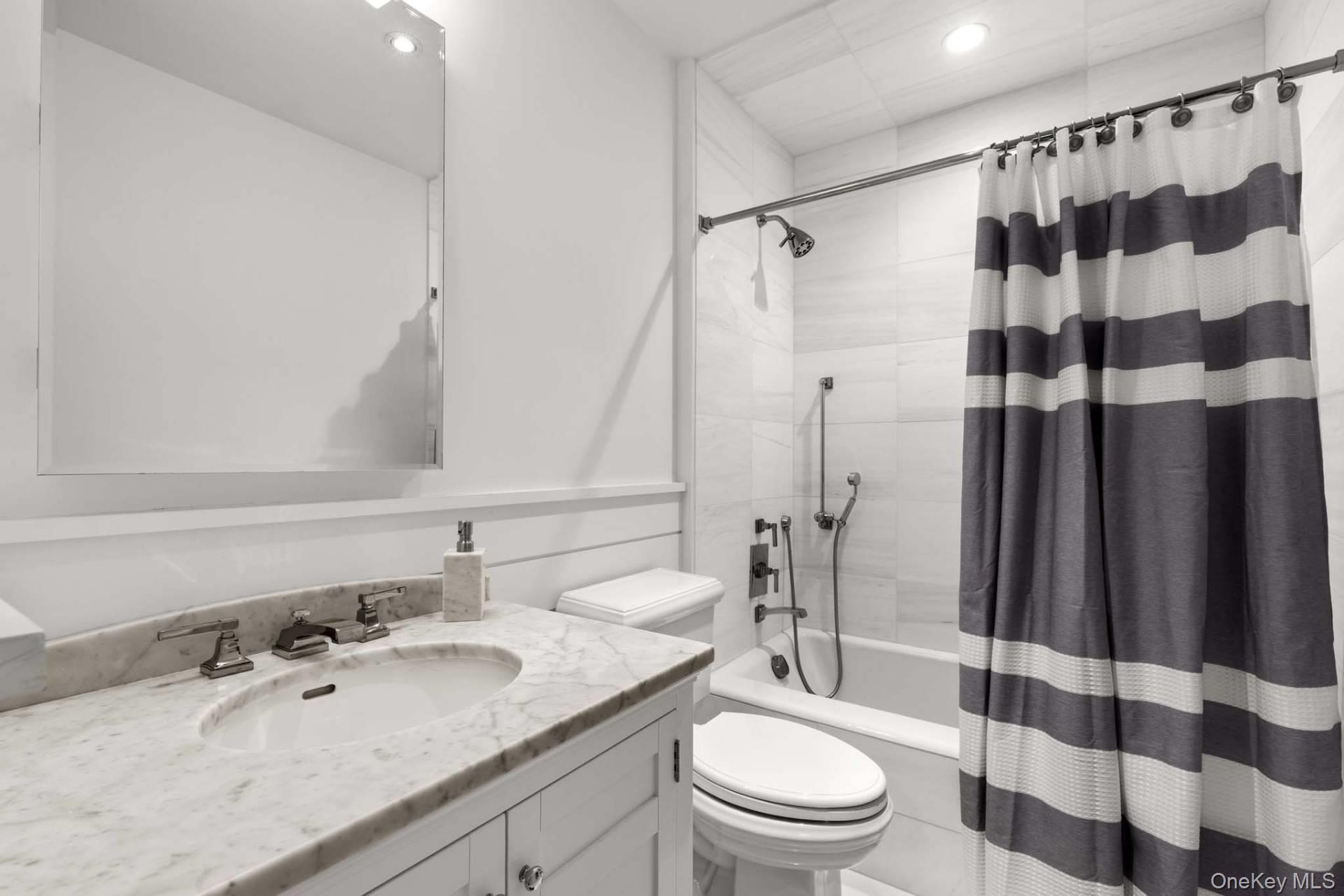 145 Sea Farm Lane – For Sale photo 16