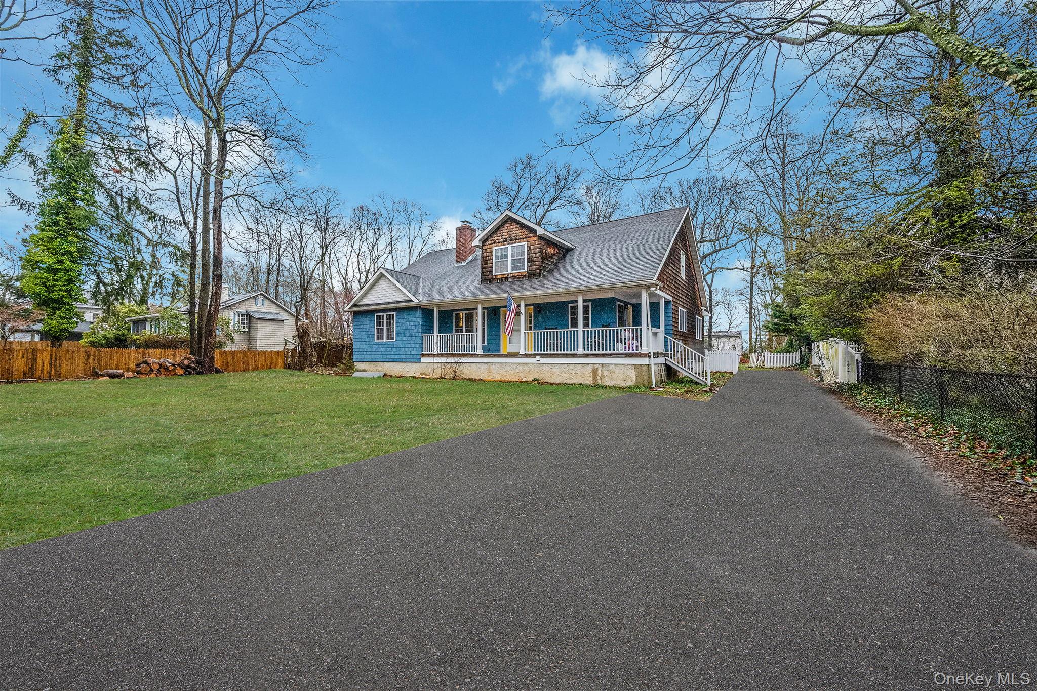 273 N Country Road – For Sale photo 3
