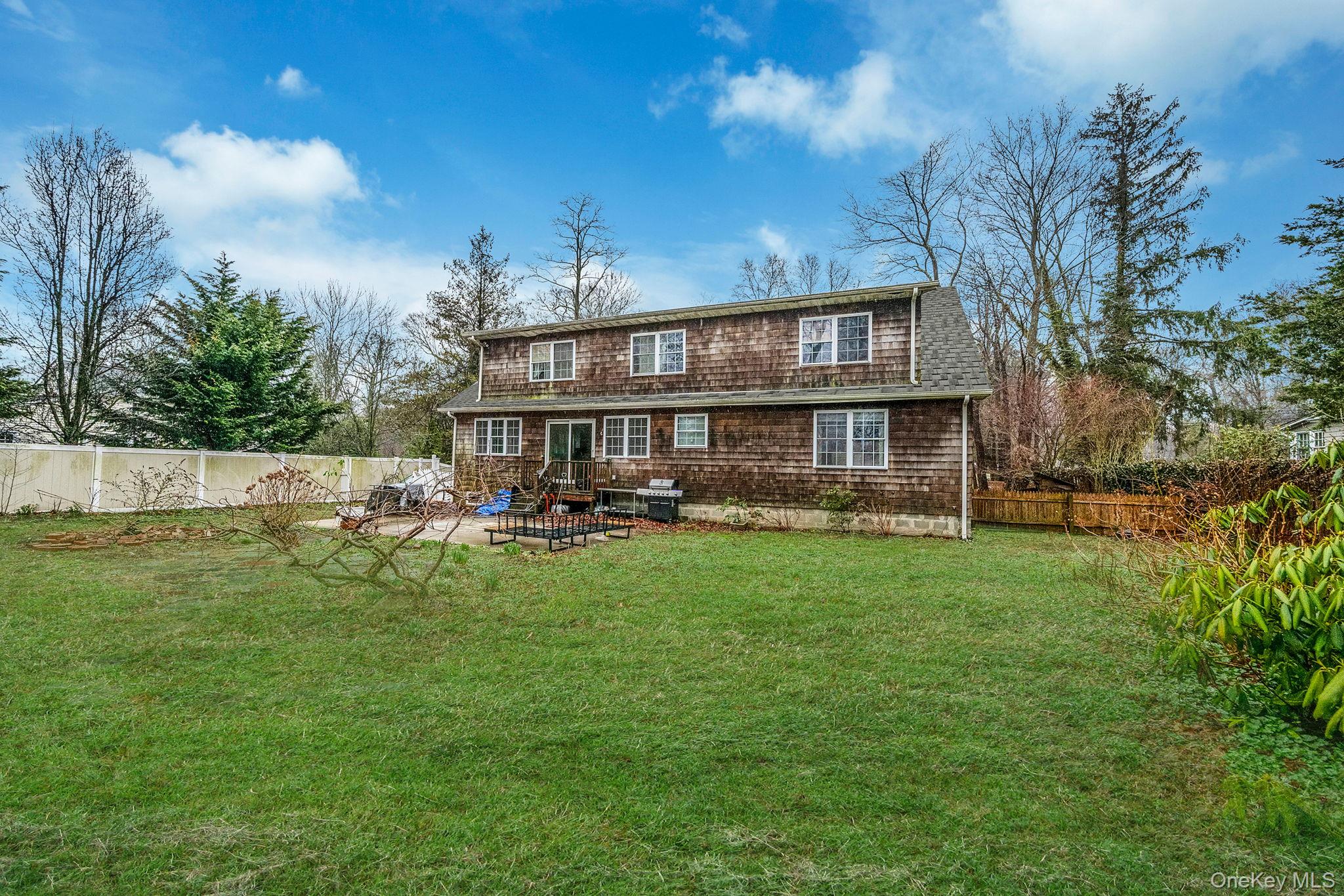 273 N Country Road – For Sale photo 7