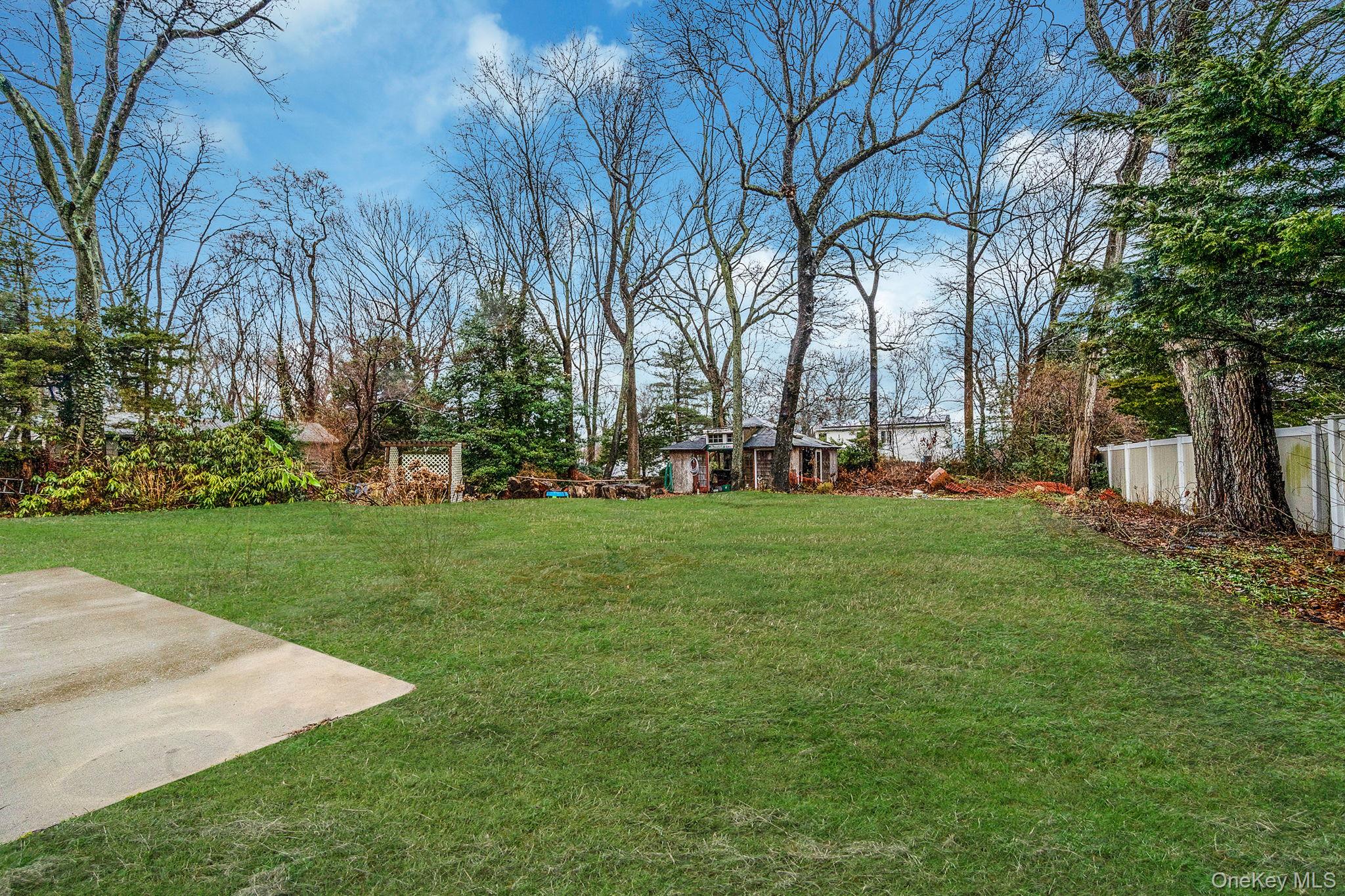 273 N Country Road – For Sale photo 4