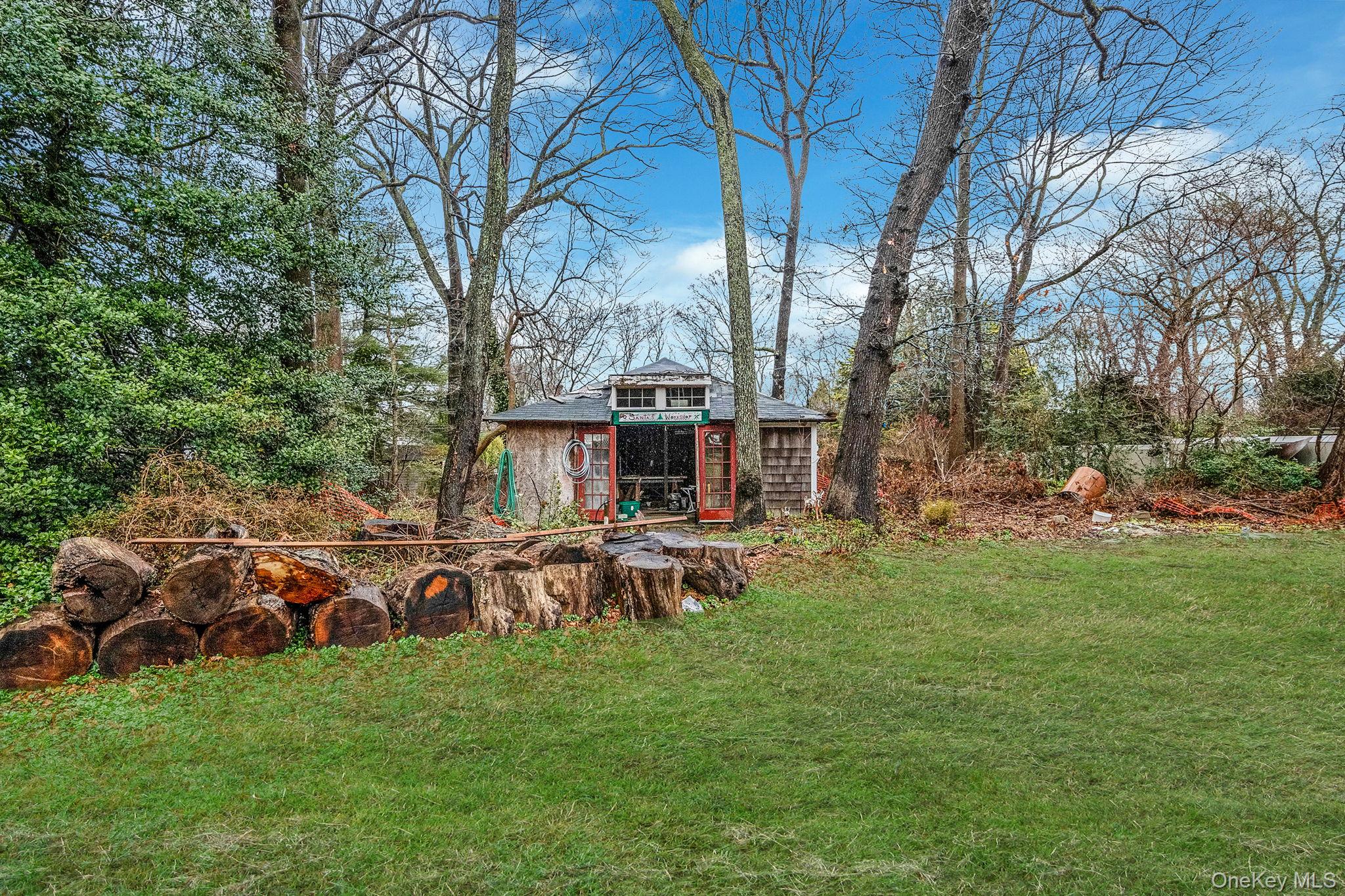 273 N Country Road – For Sale photo 8