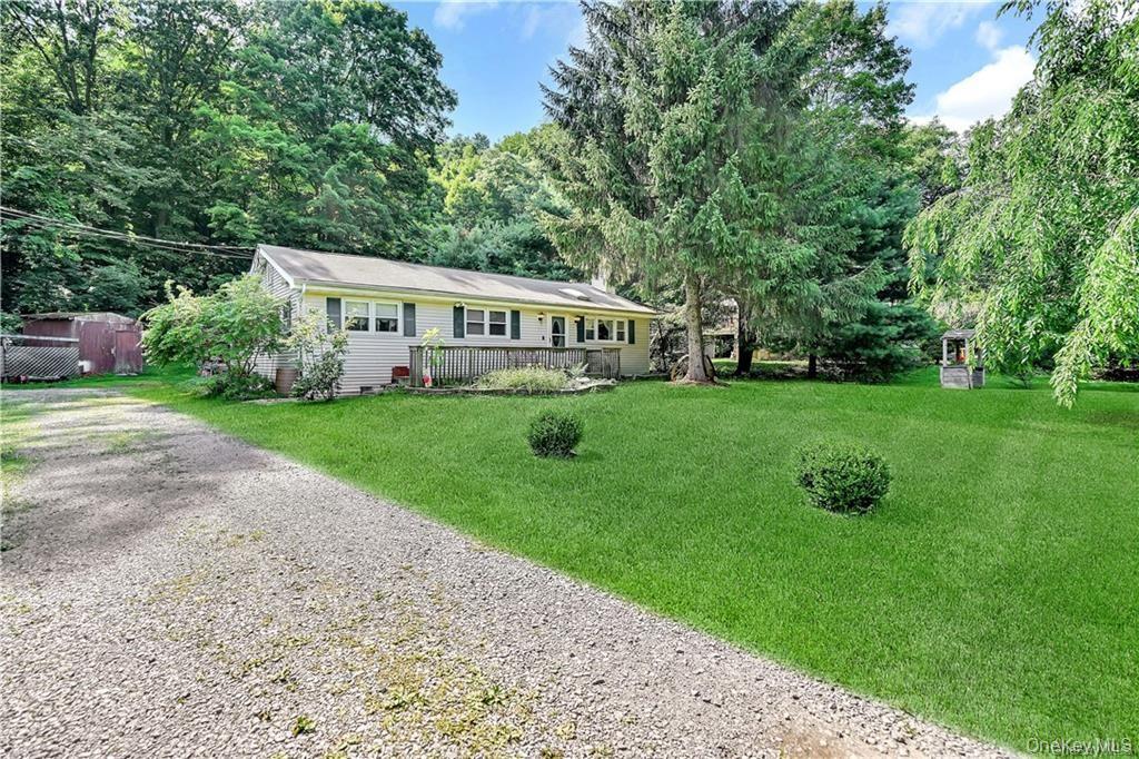 35 Peddler Hill Road – For Sale photo 2