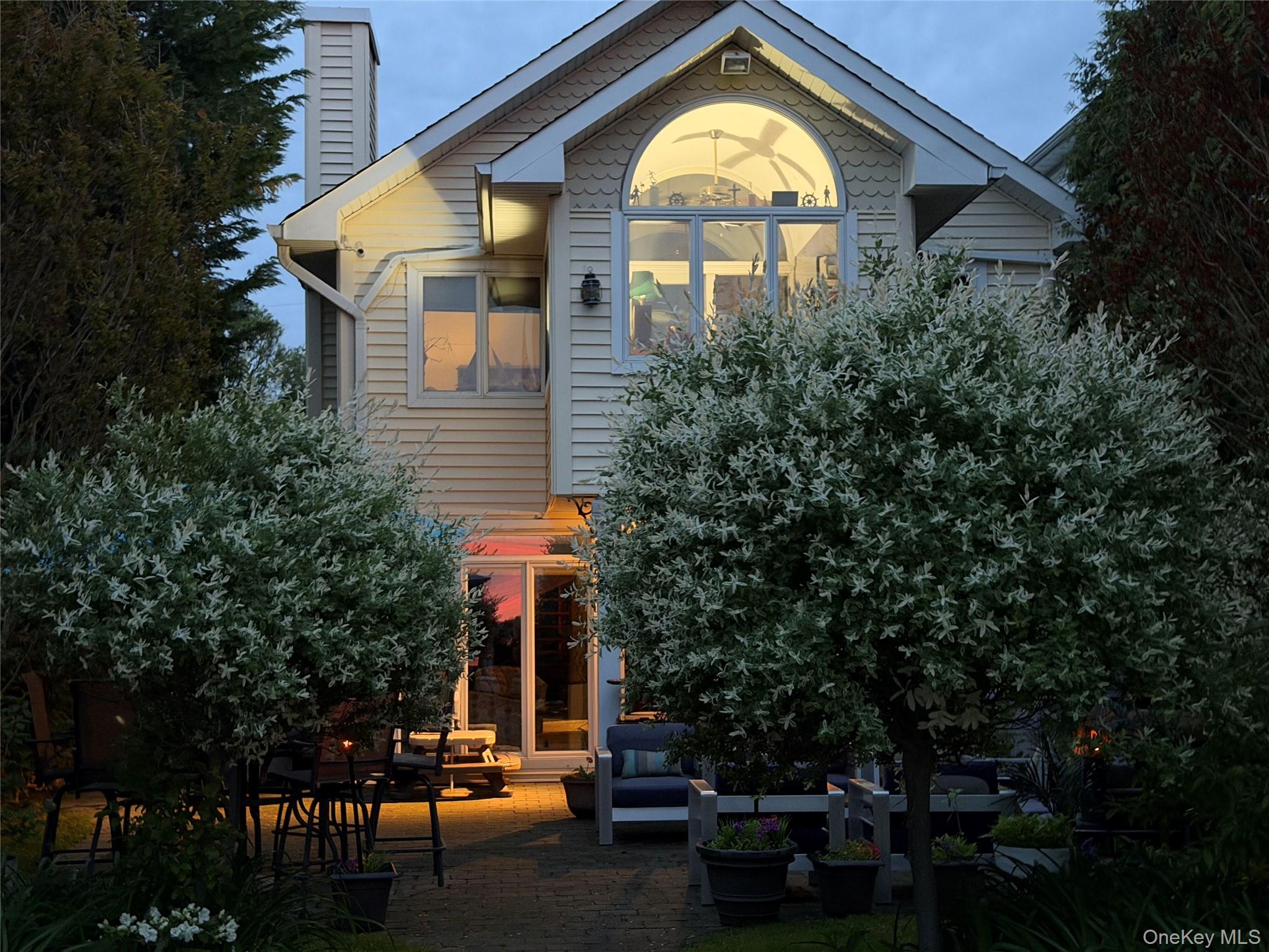 101 Bay Street – For Sale