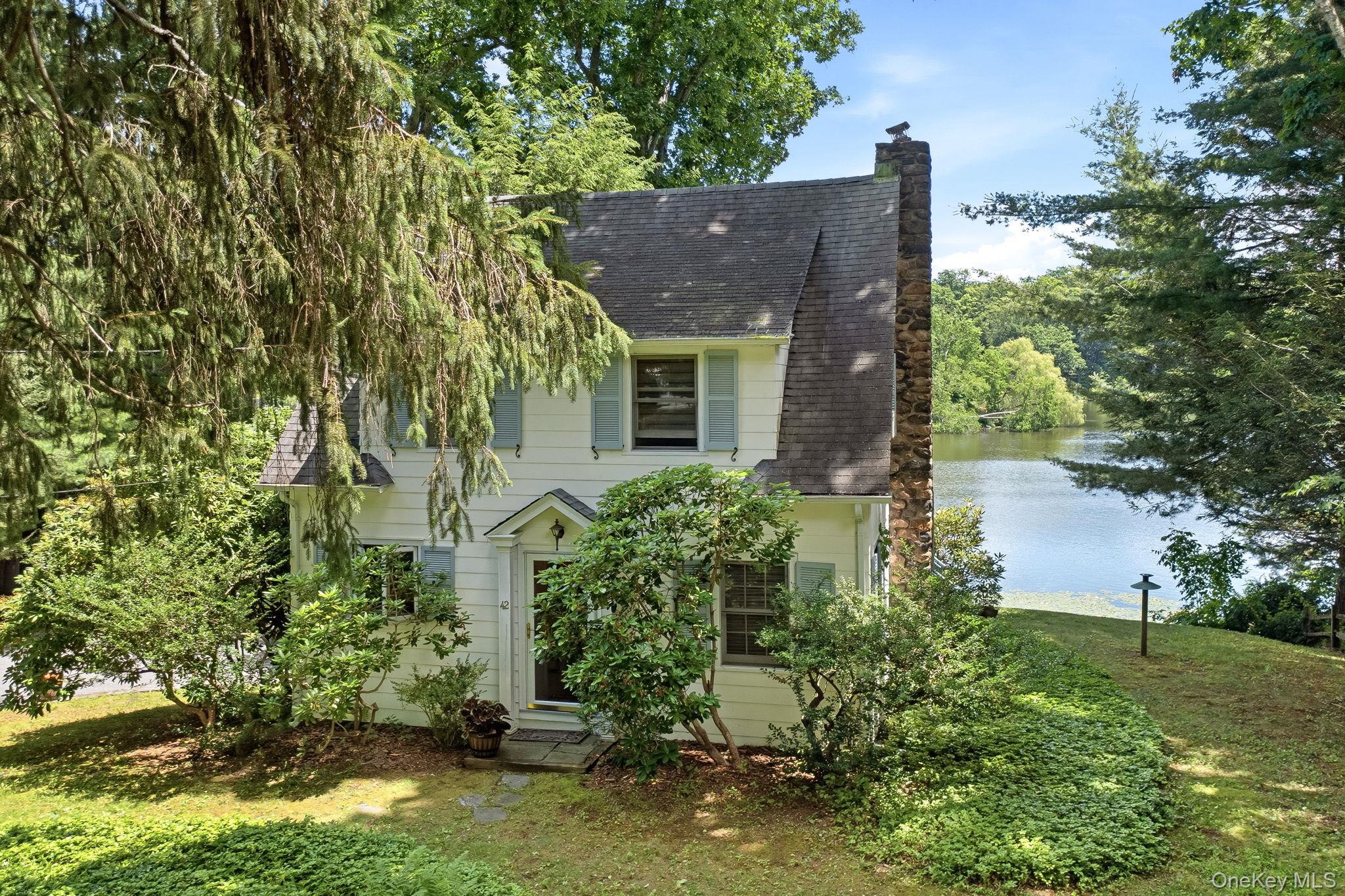 42 Gilbert Street – For Sale photo 2