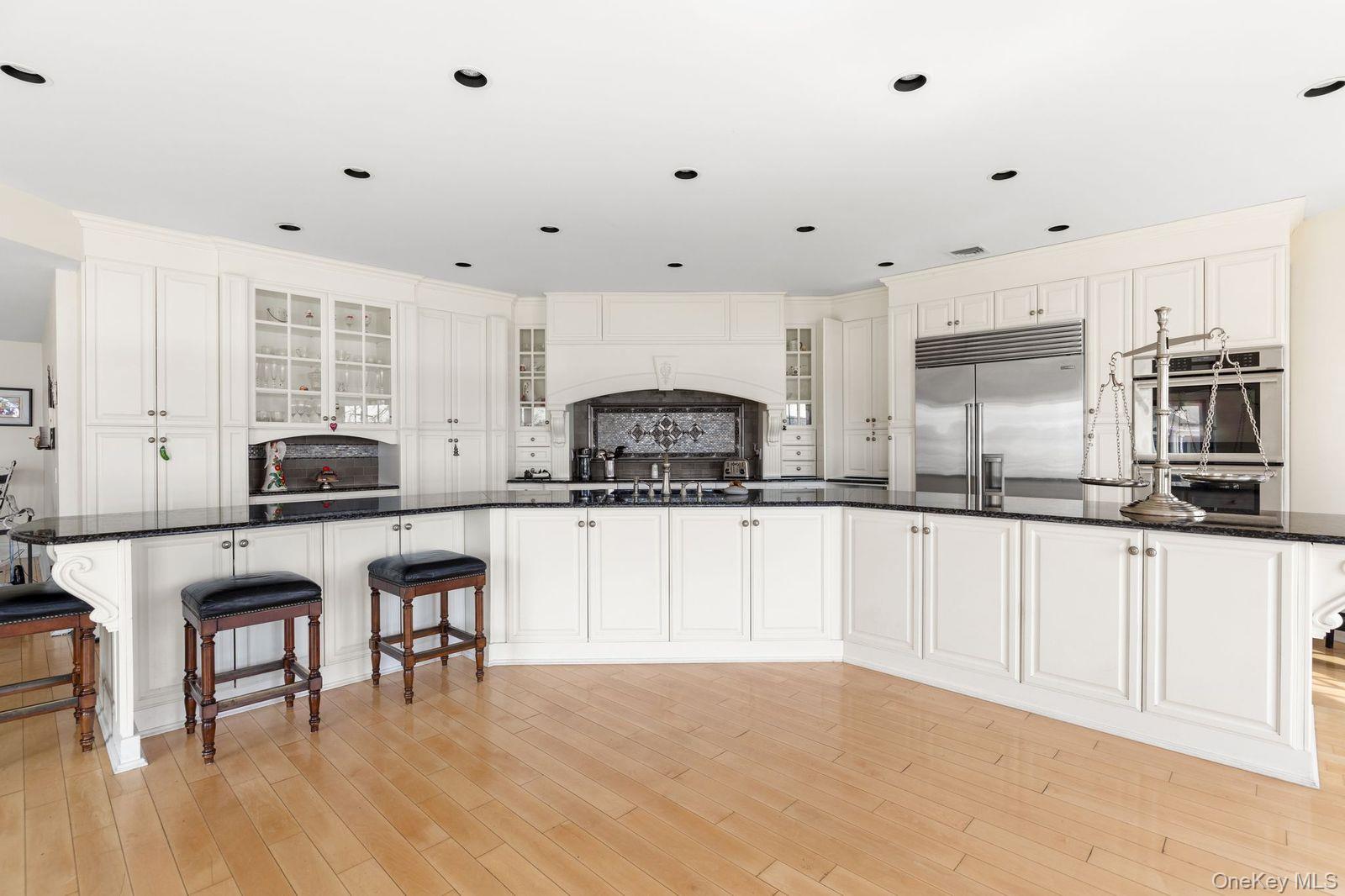 33 Beach Road – For Sale photo 14