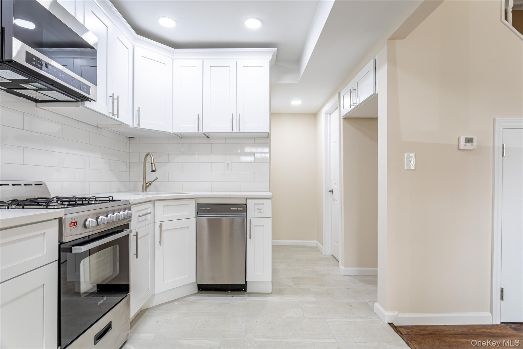 1260 Richmond Avenue, Unit 114 photo 12