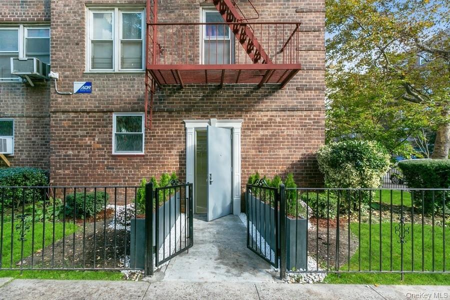33-24 91st Street, Unit 5N photo 36