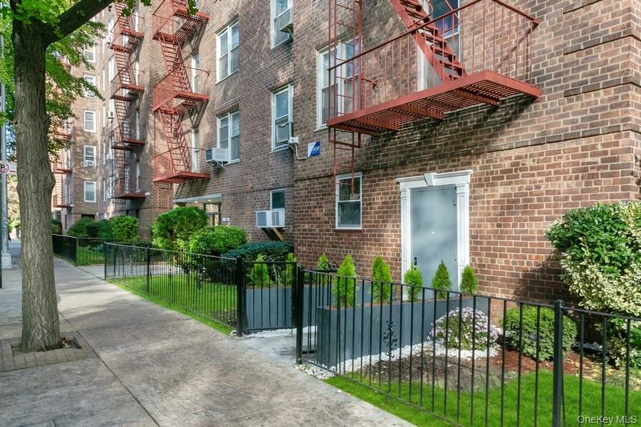 33-24 91st Street, Unit 5N photo 37