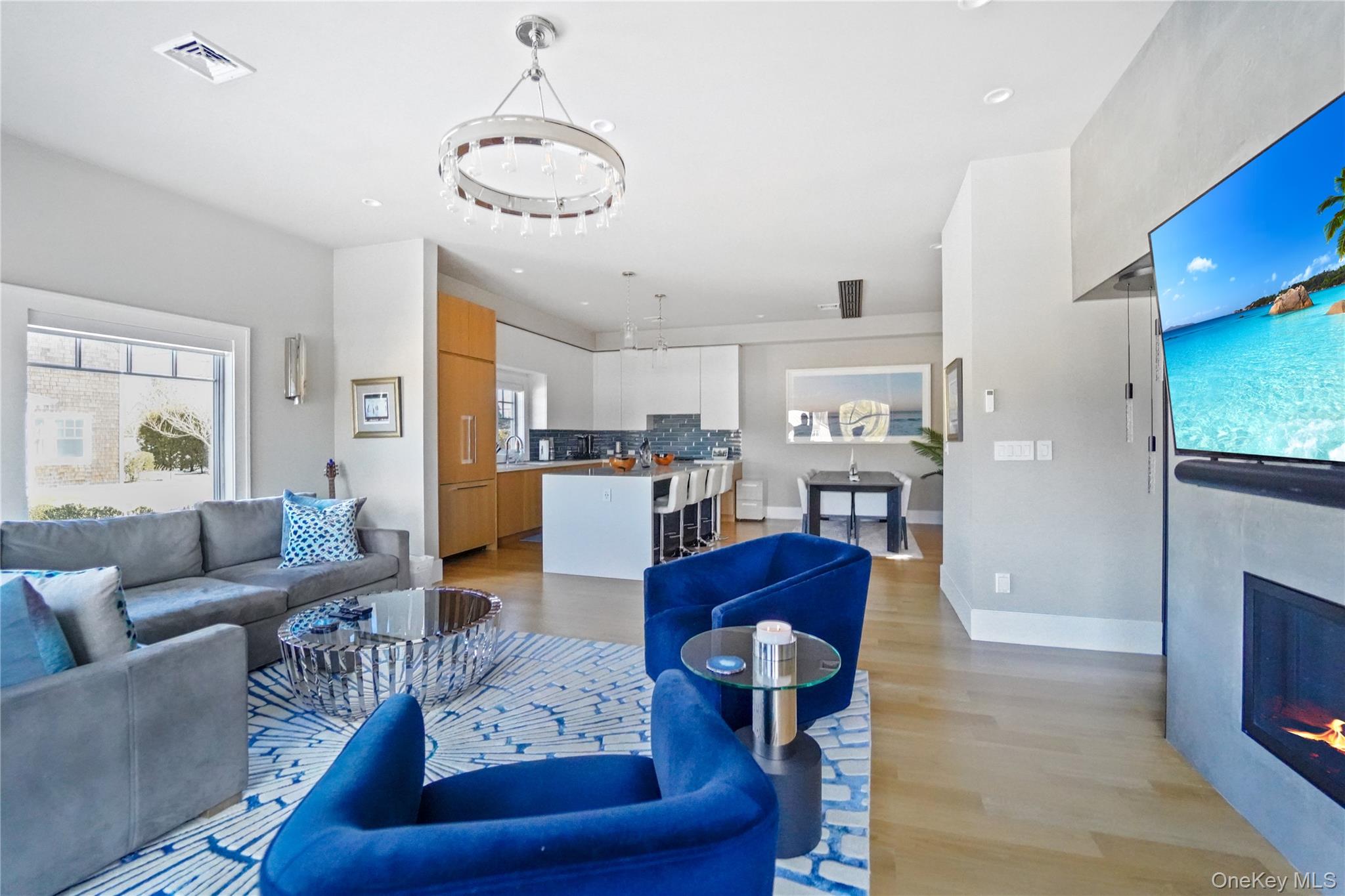 68 Foster Avenue, Unit 9 photo 8