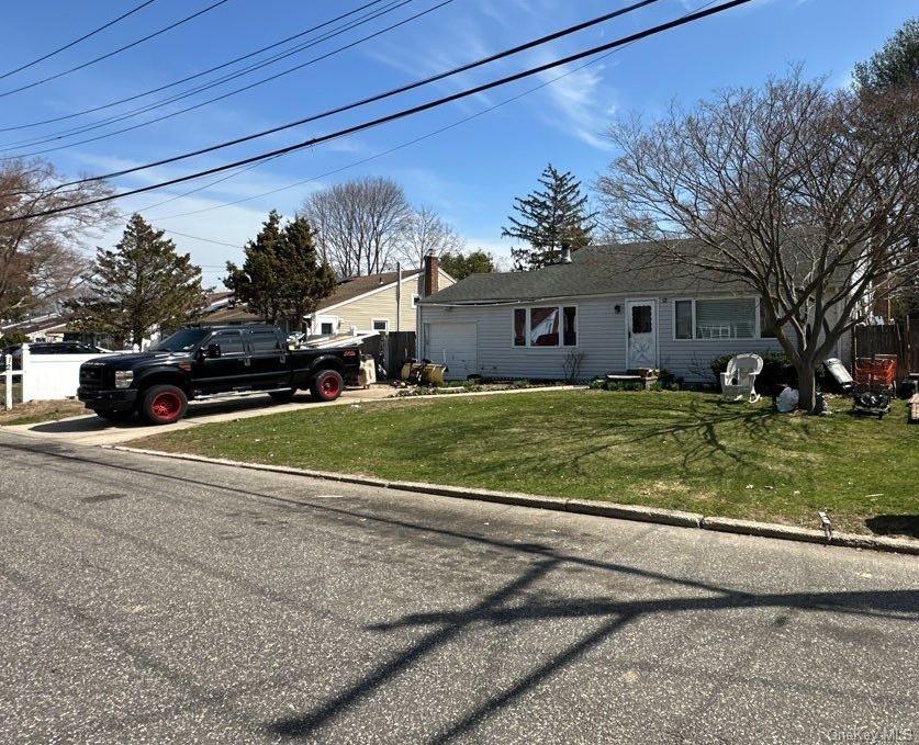 12 Glenwood Lane – For Sale