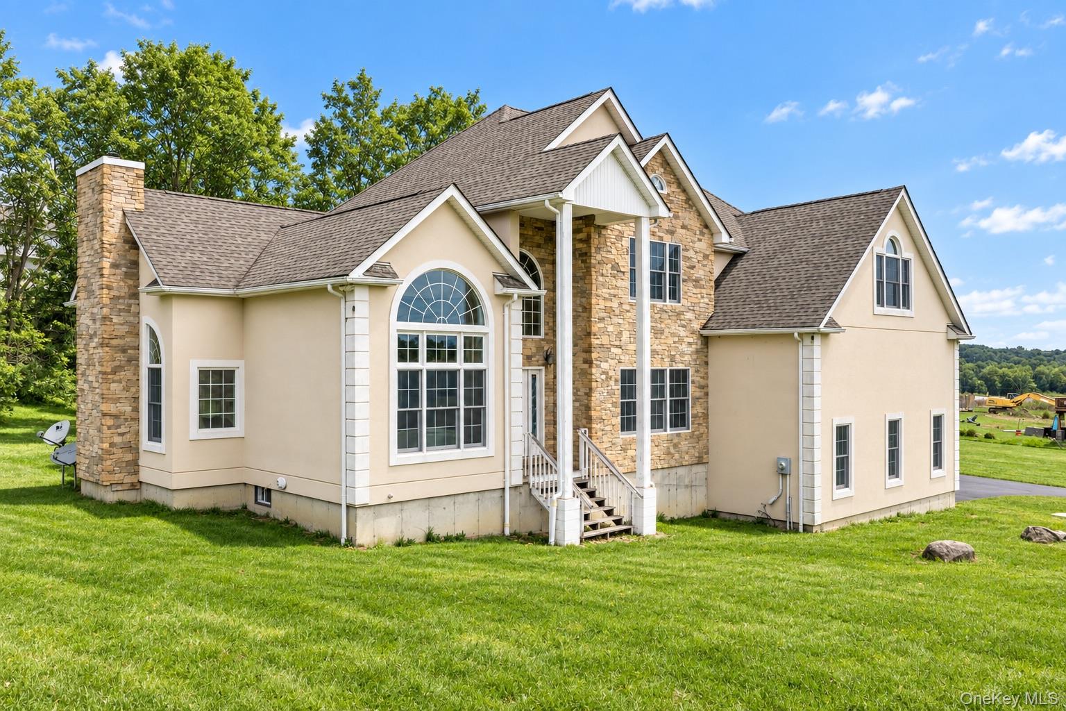 107 Breeze Hill Road – For Sale photo 2