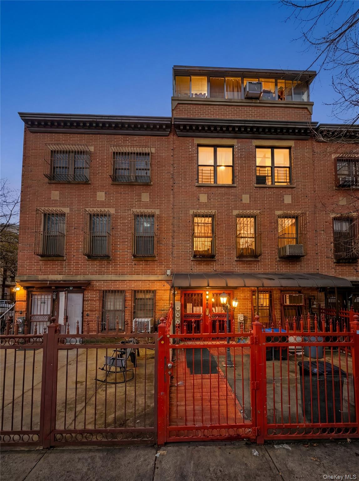 360 S 3rd Street – For Sale