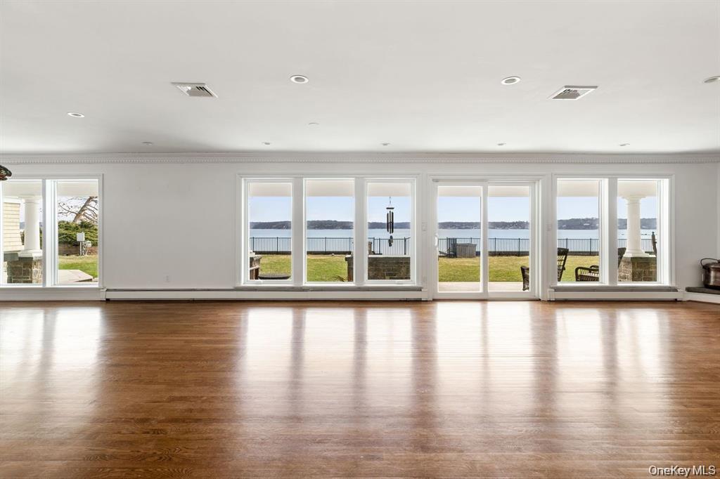 33 Beach Road – For Sale photo 7