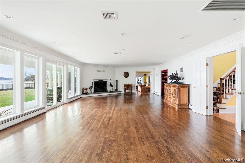 33 Beach Road – For Sale photo 8