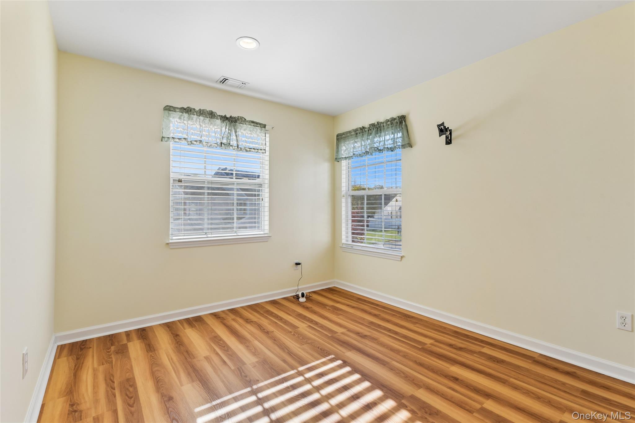 14 Julia Circle, Unit 14 photo 22
