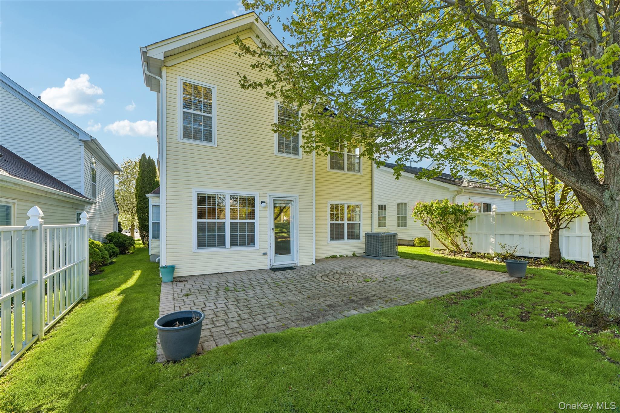 14 Julia Circle, Unit 14 photo 29