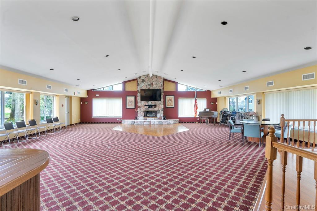 14 Julia Circle, Unit 14 photo 40