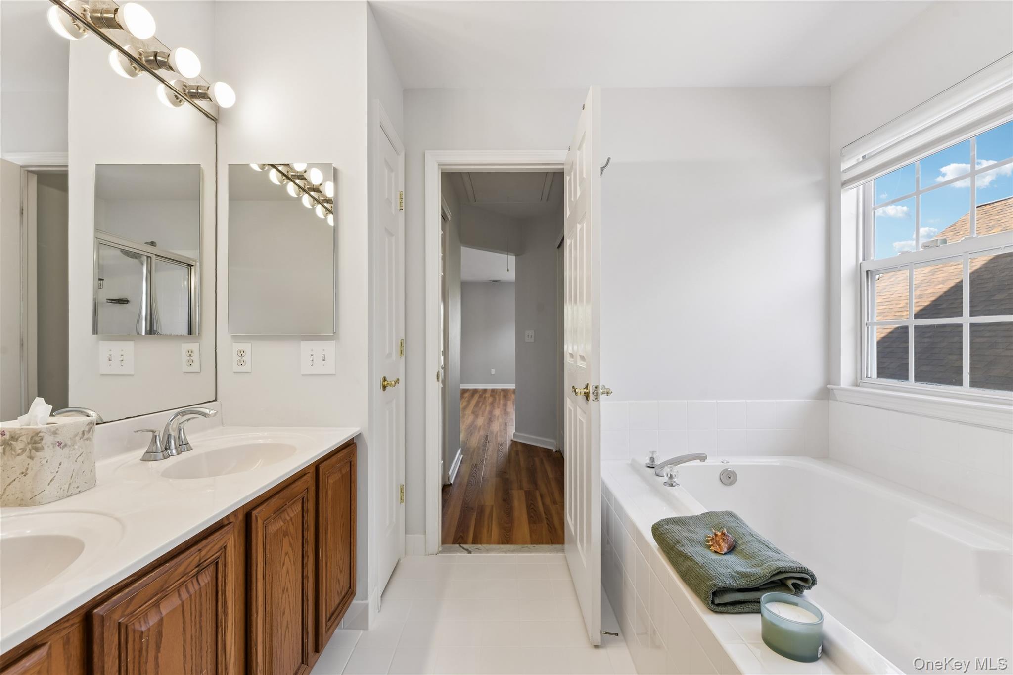 14 Julia Circle, Unit 14 photo 21