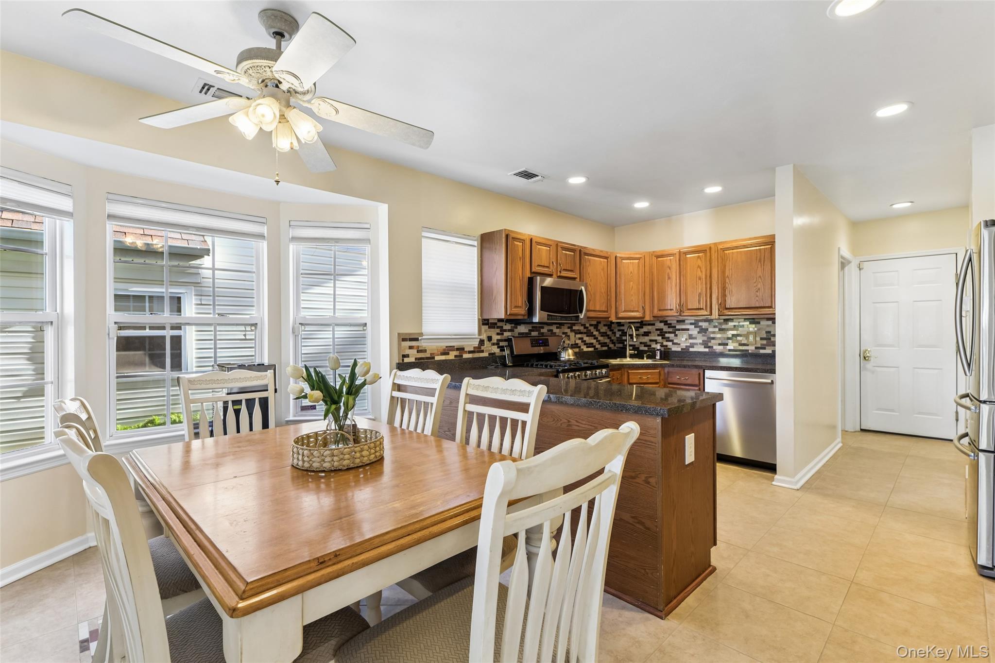 14 Julia Circle, Unit 14 photo 12