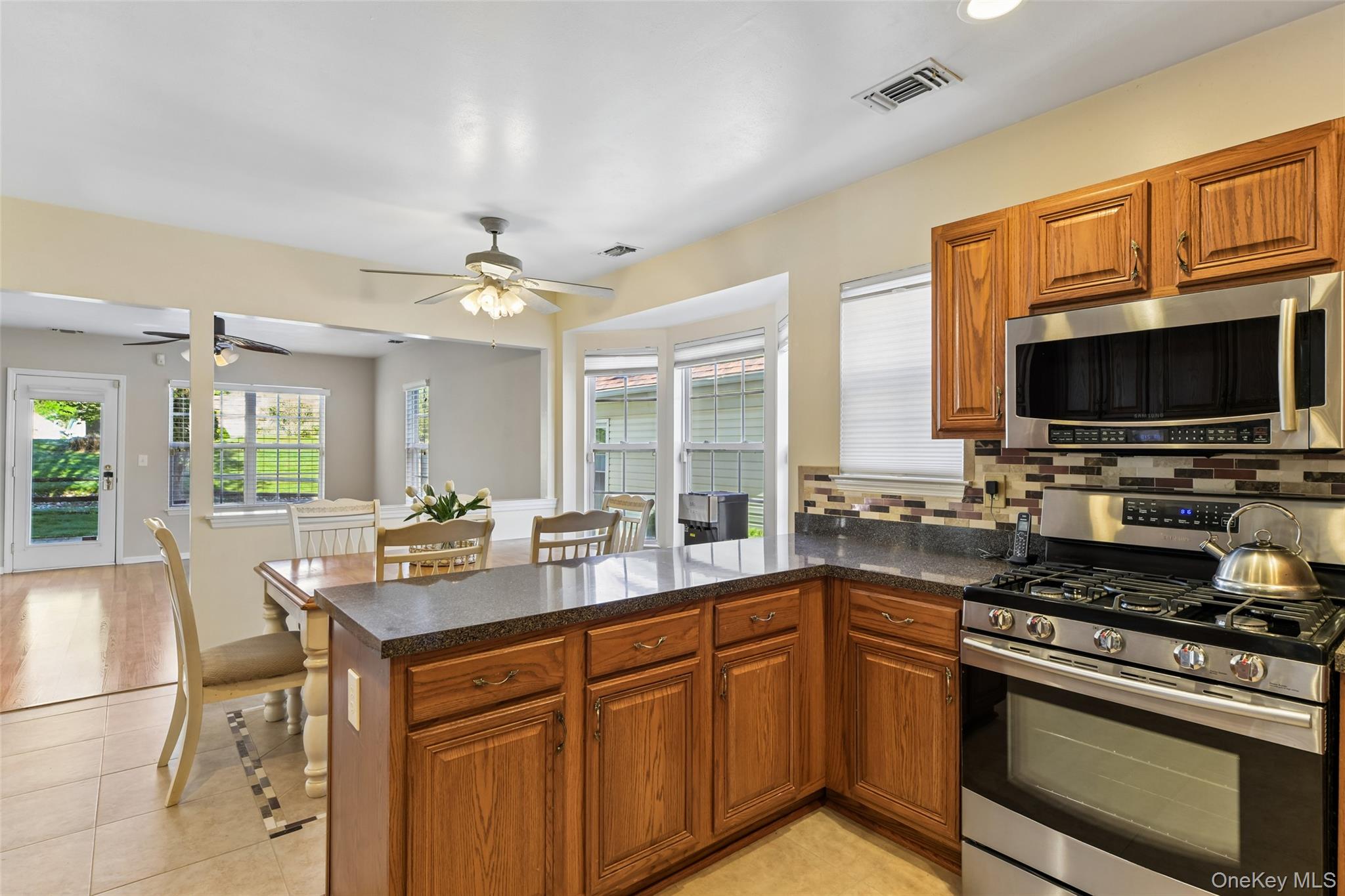 14 Julia Circle, Unit 14 photo 11