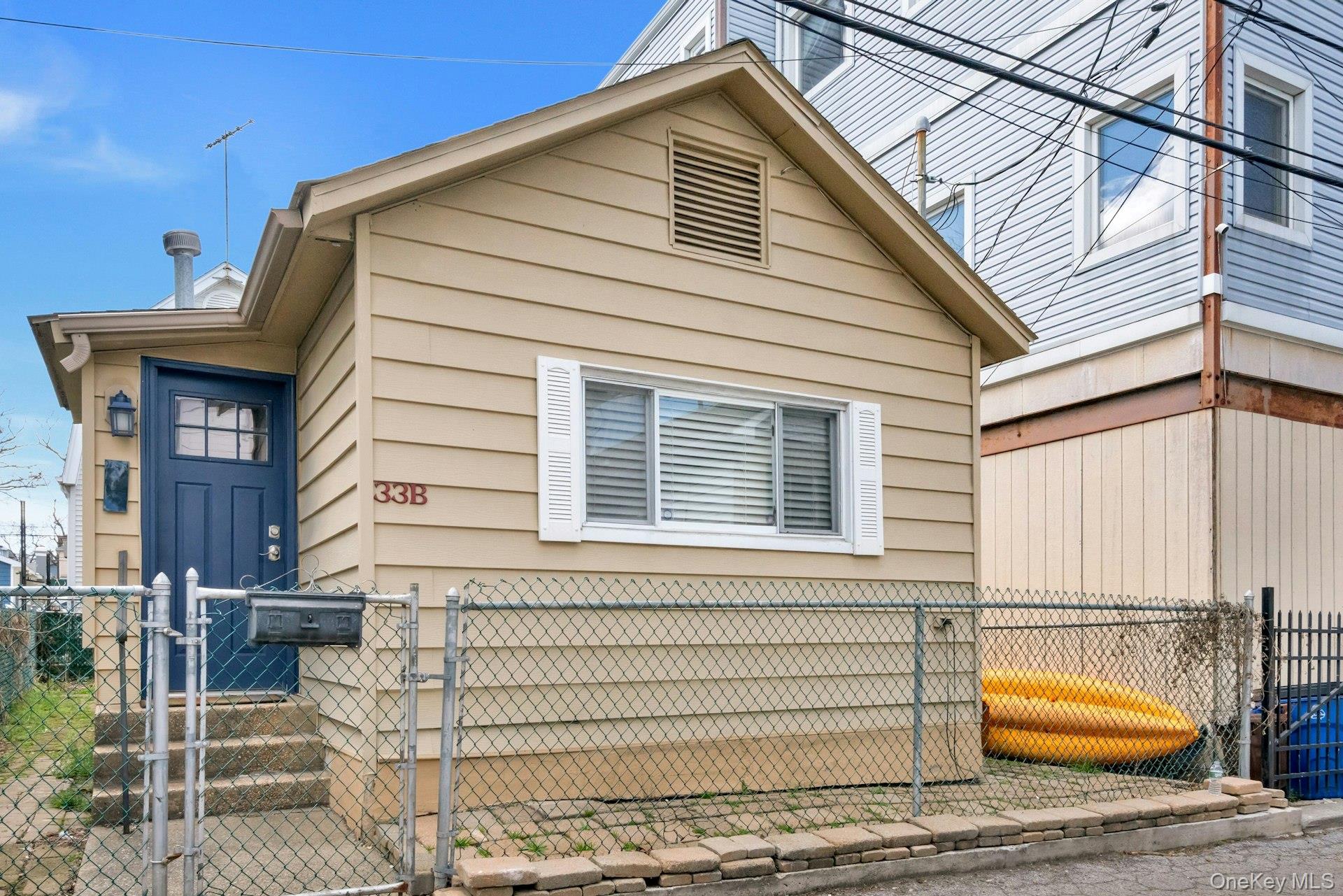 33B Edgewater Park, Unit 33B