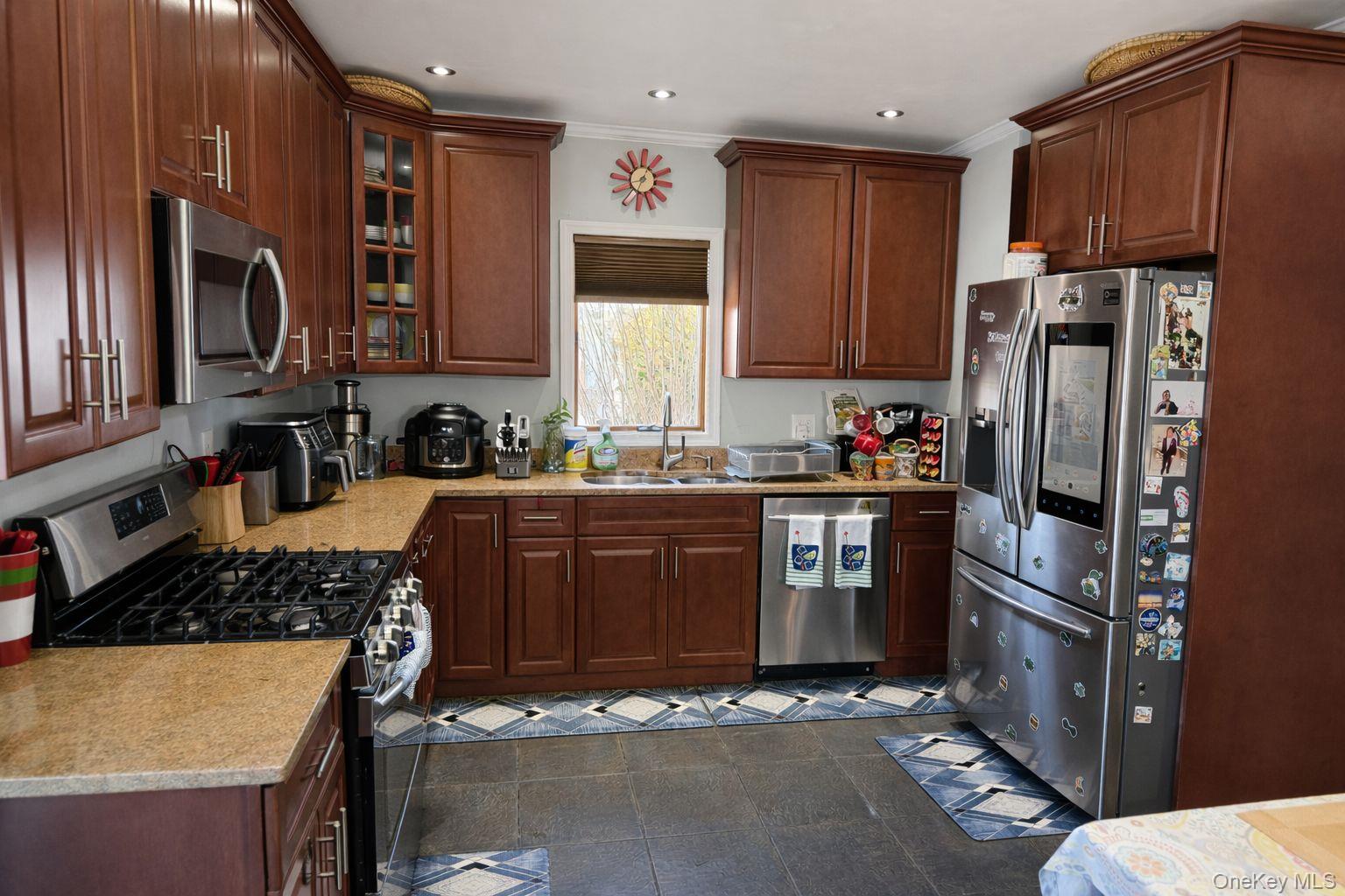 7 Meyer Avenue – For Sale photo 37