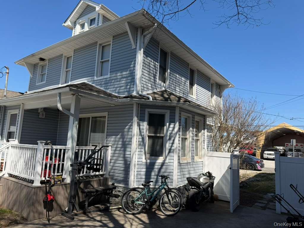 7 Meyer Avenue – For Sale photo 3