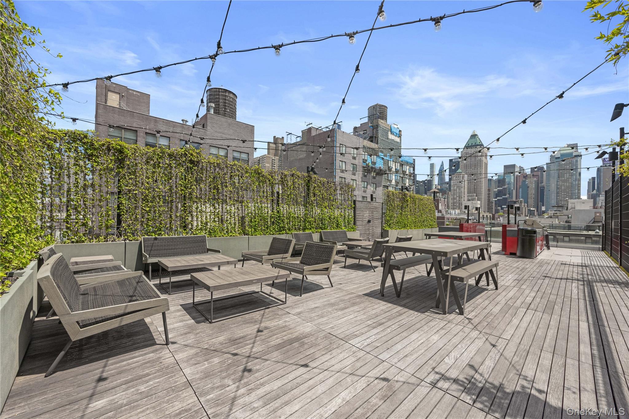 547 W 47th Street, Unit 509 photo 19