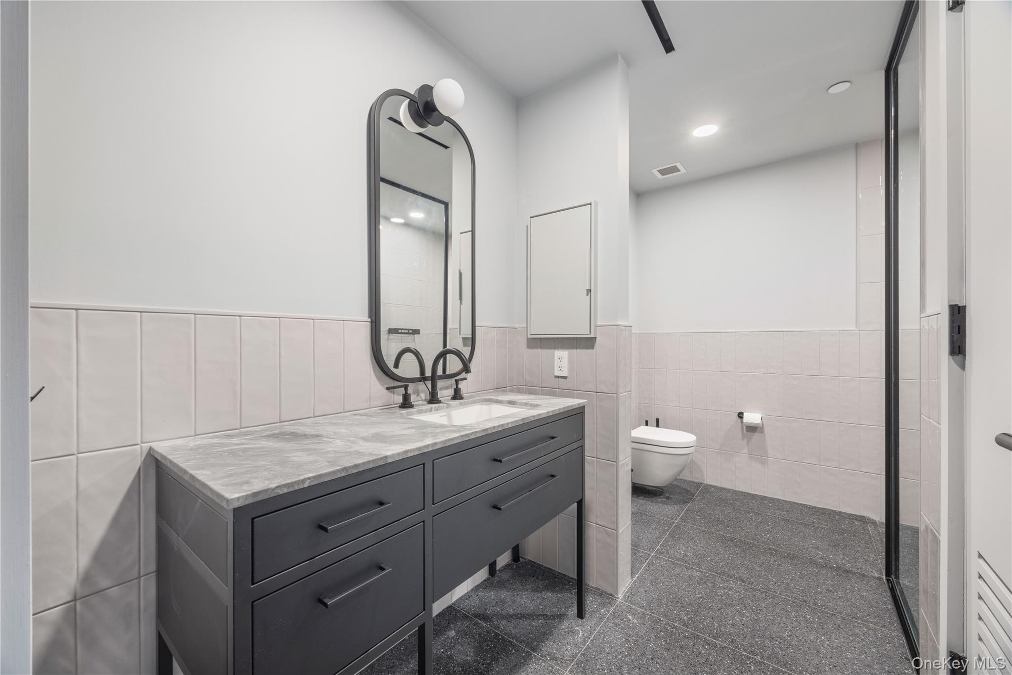 547 W 47th Street, Unit 509 photo 11