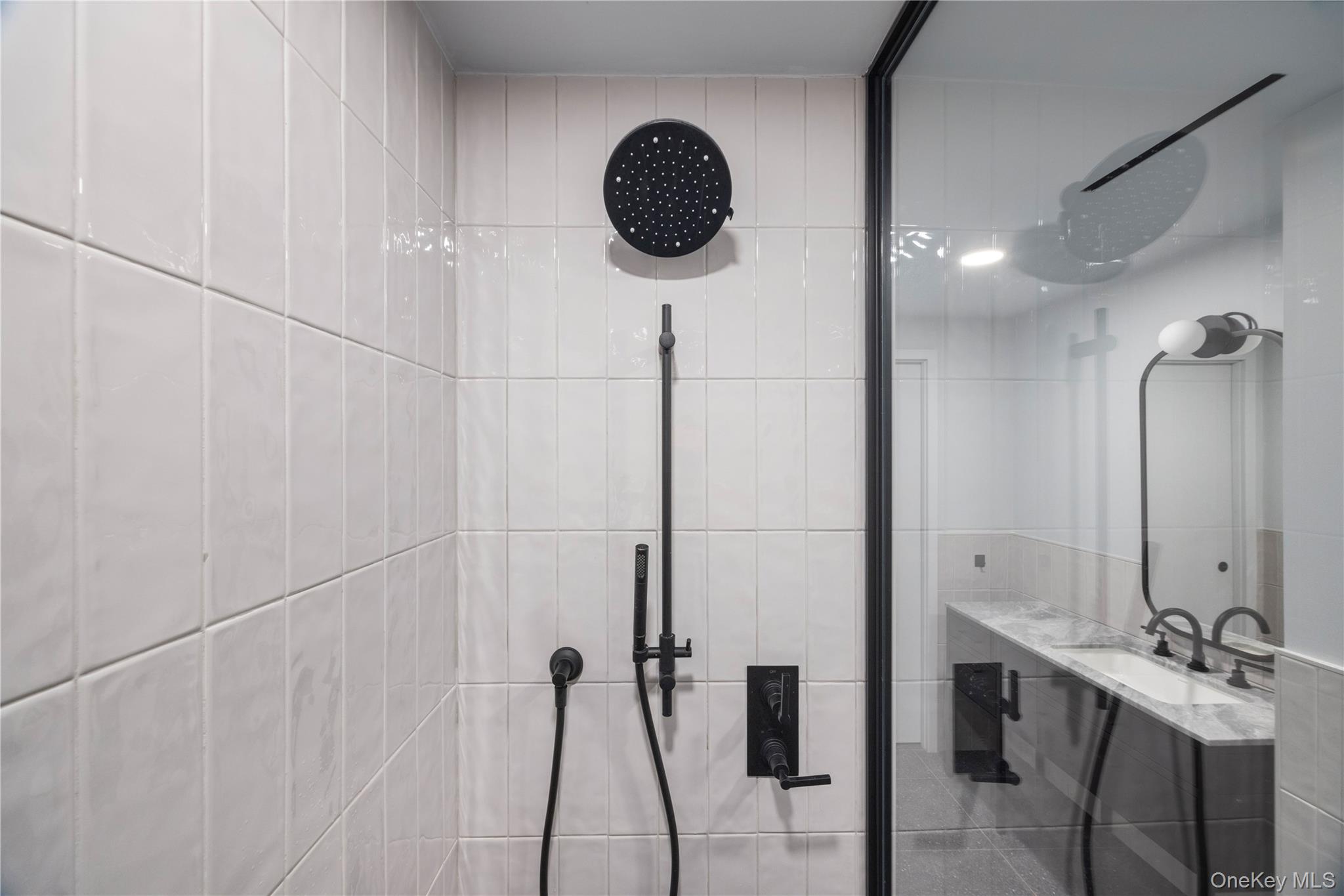 547 W 47th Street, Unit 509 photo 34