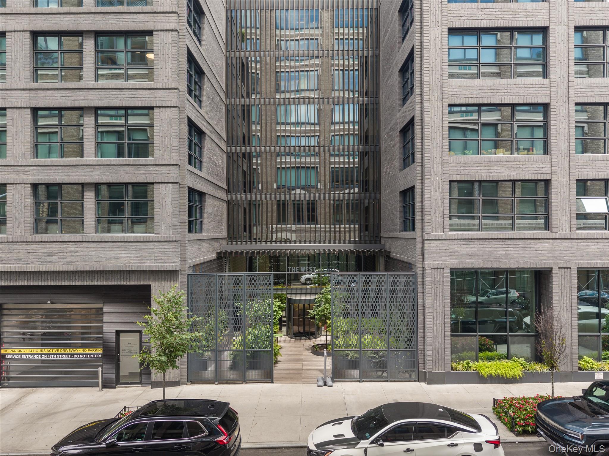 547 W 47th Street, Unit 509 photo 29
