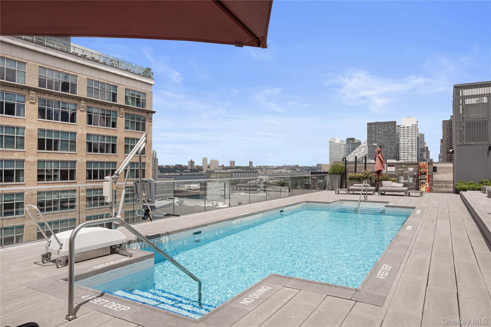 547 W 47th Street, Unit 509 photo 16