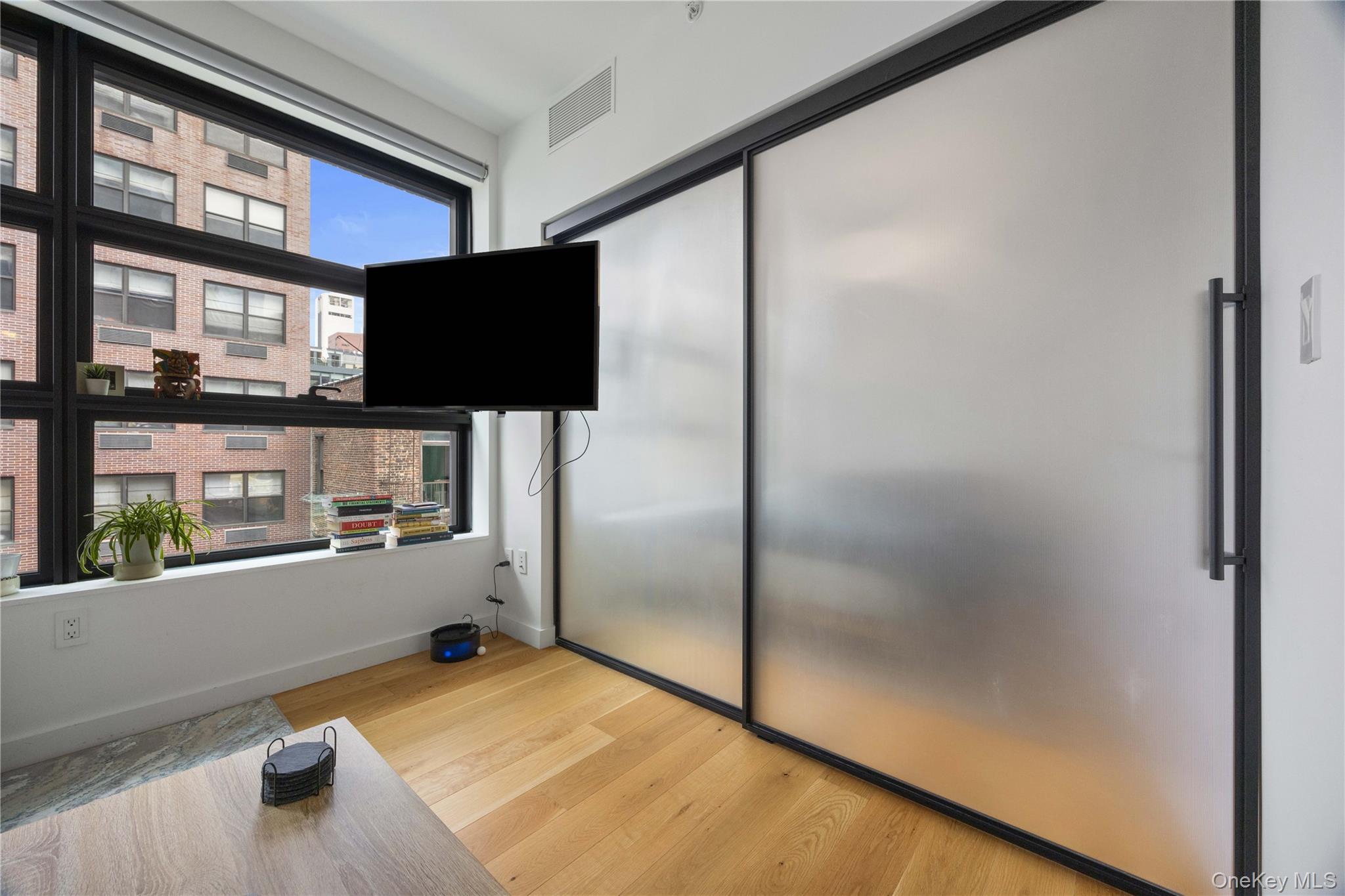 547 W 47th Street, Unit 509 photo 37