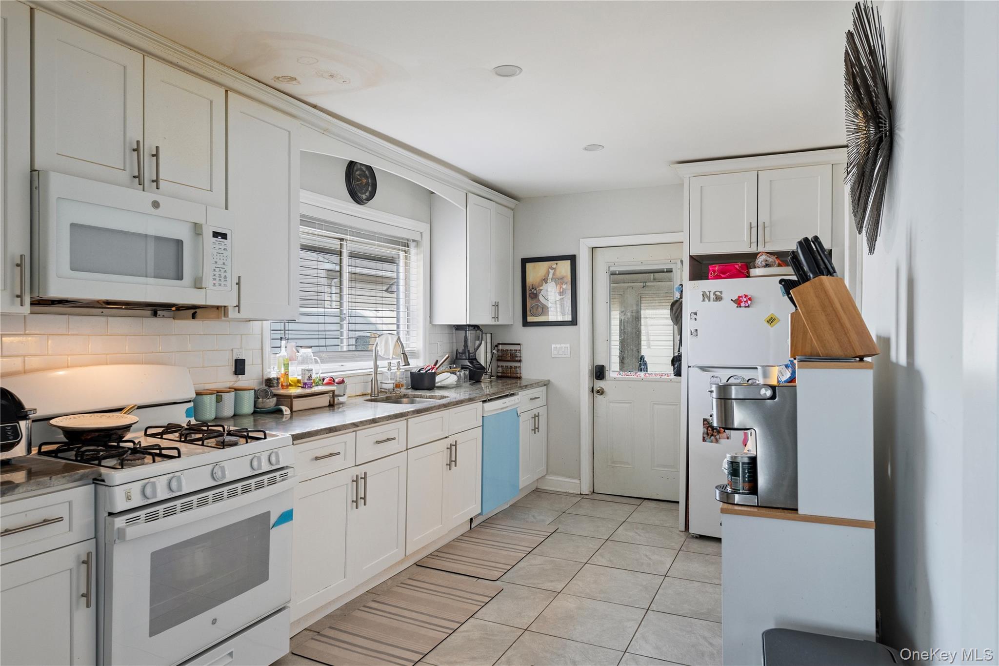 236 Maple Place – For Sale photo 12