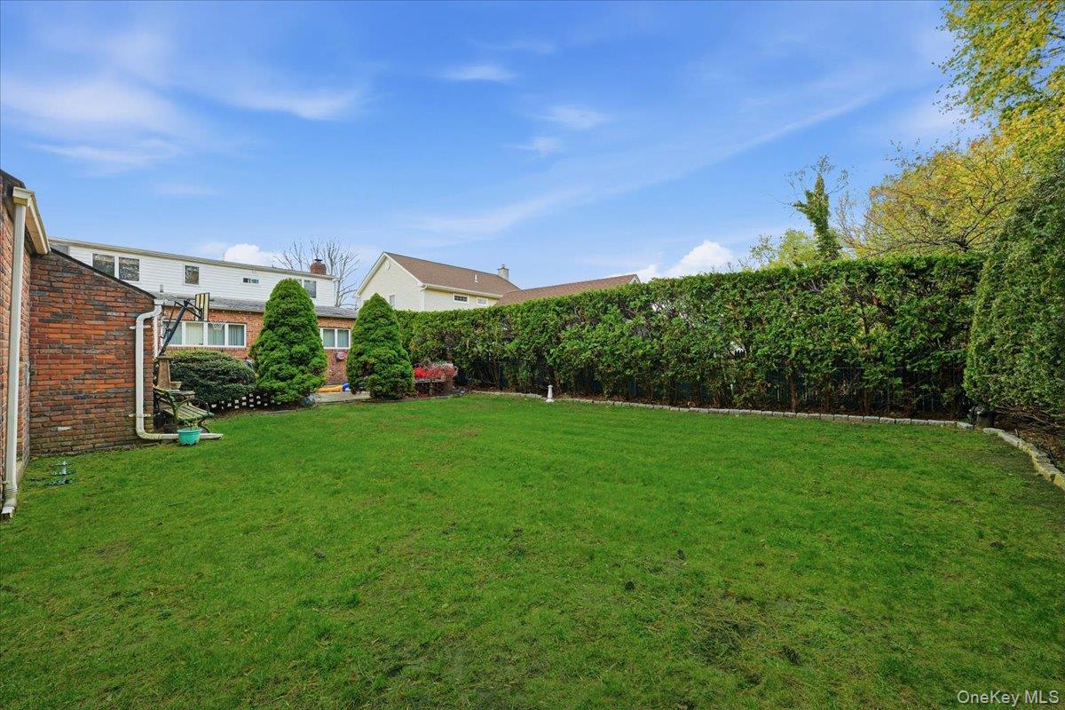 120 Bruce Terrace – For Sale photo 35