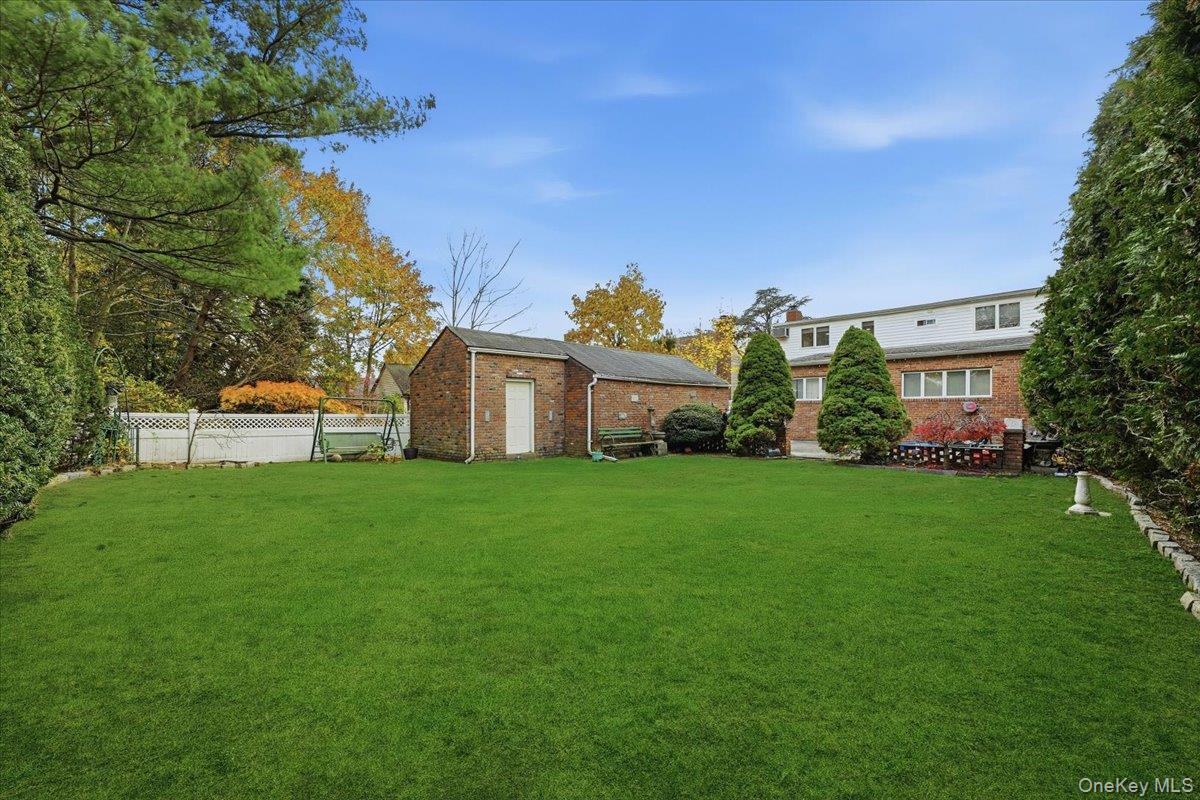 120 Bruce Terrace – For Sale photo 33