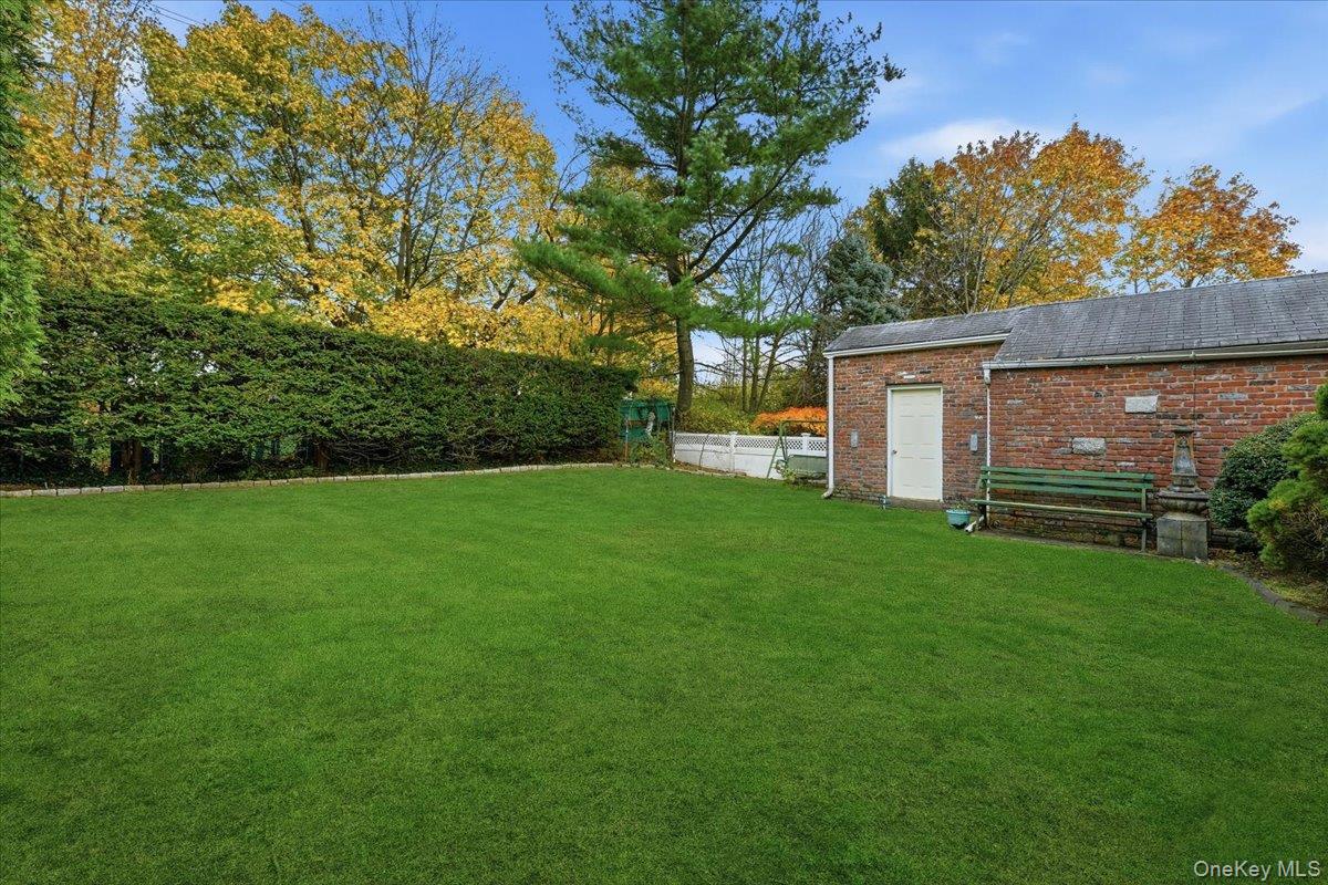 120 Bruce Terrace – For Sale photo 32