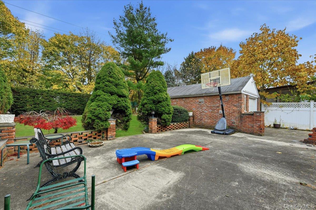 120 Bruce Terrace – For Sale photo 30