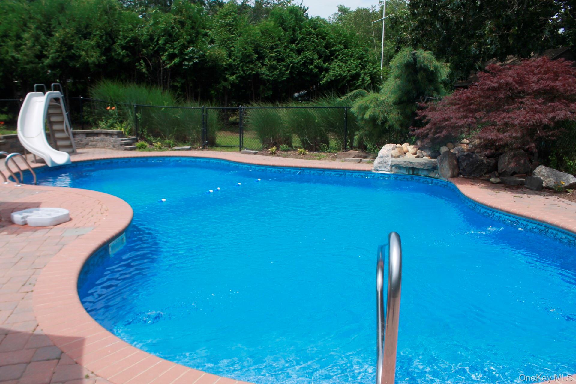 144 Manor Lane – For Rent photo 24