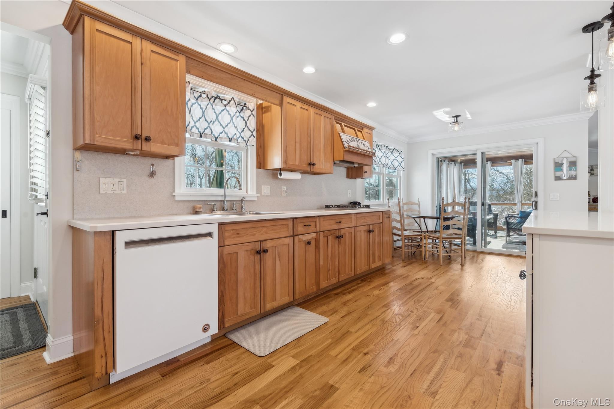 144 Manor Lane – For Rent photo 7