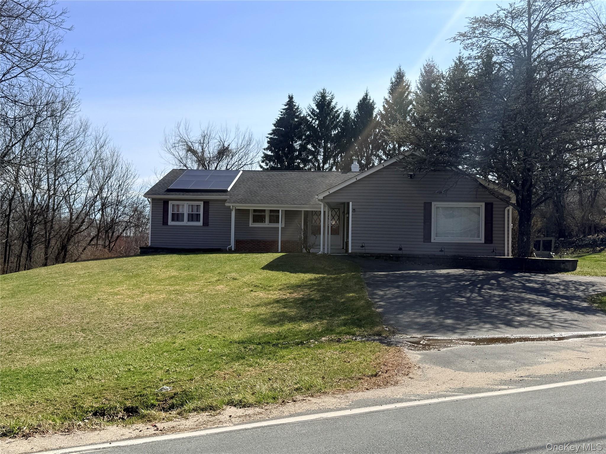 77 Upper rd Road – For Sale photo 2