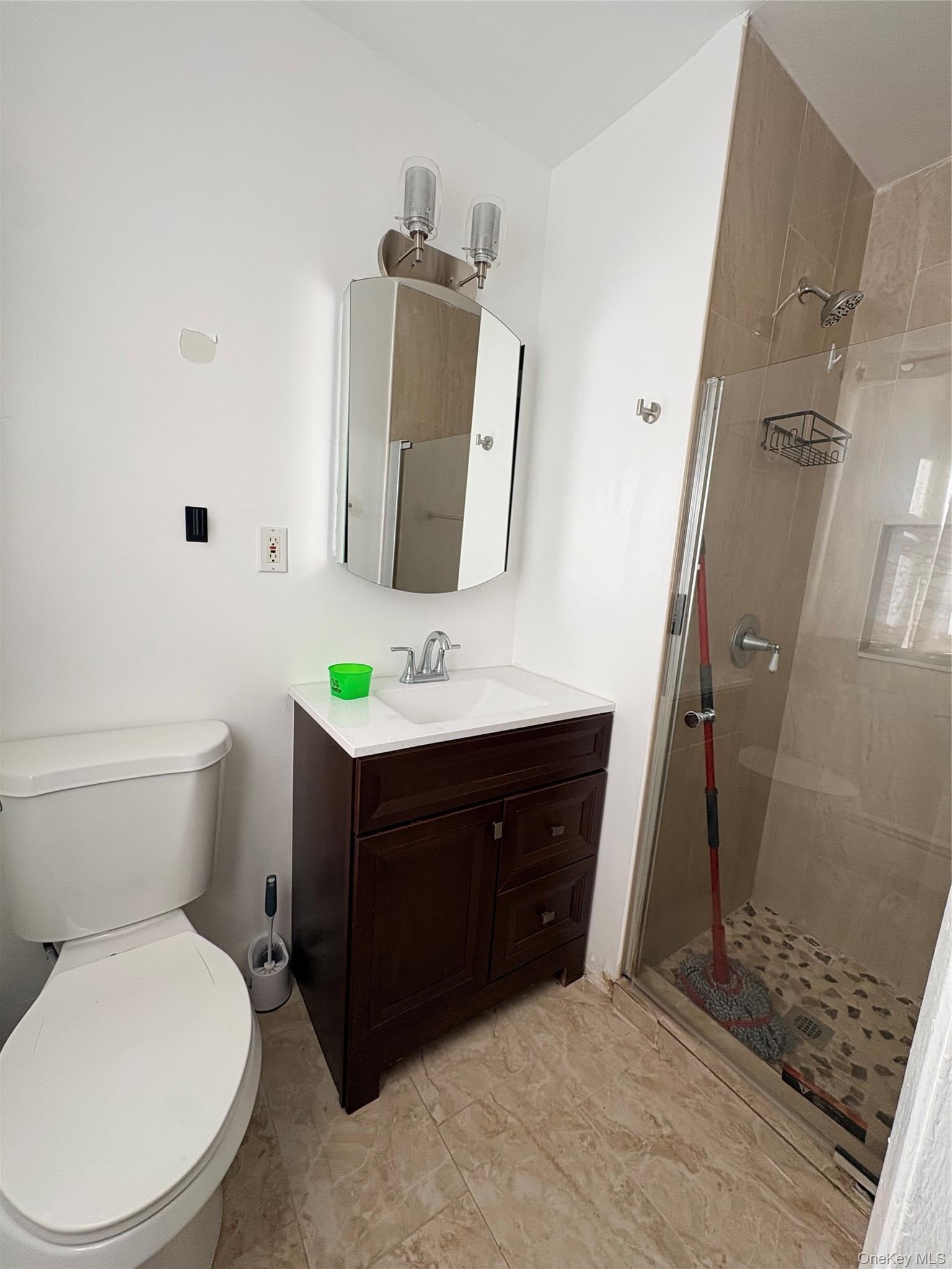 77 Upper rd Road – For Sale
