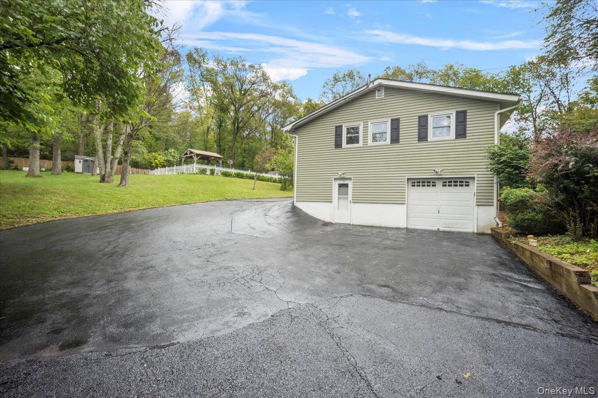 7 Hujay Terrace – For Sale photo 32