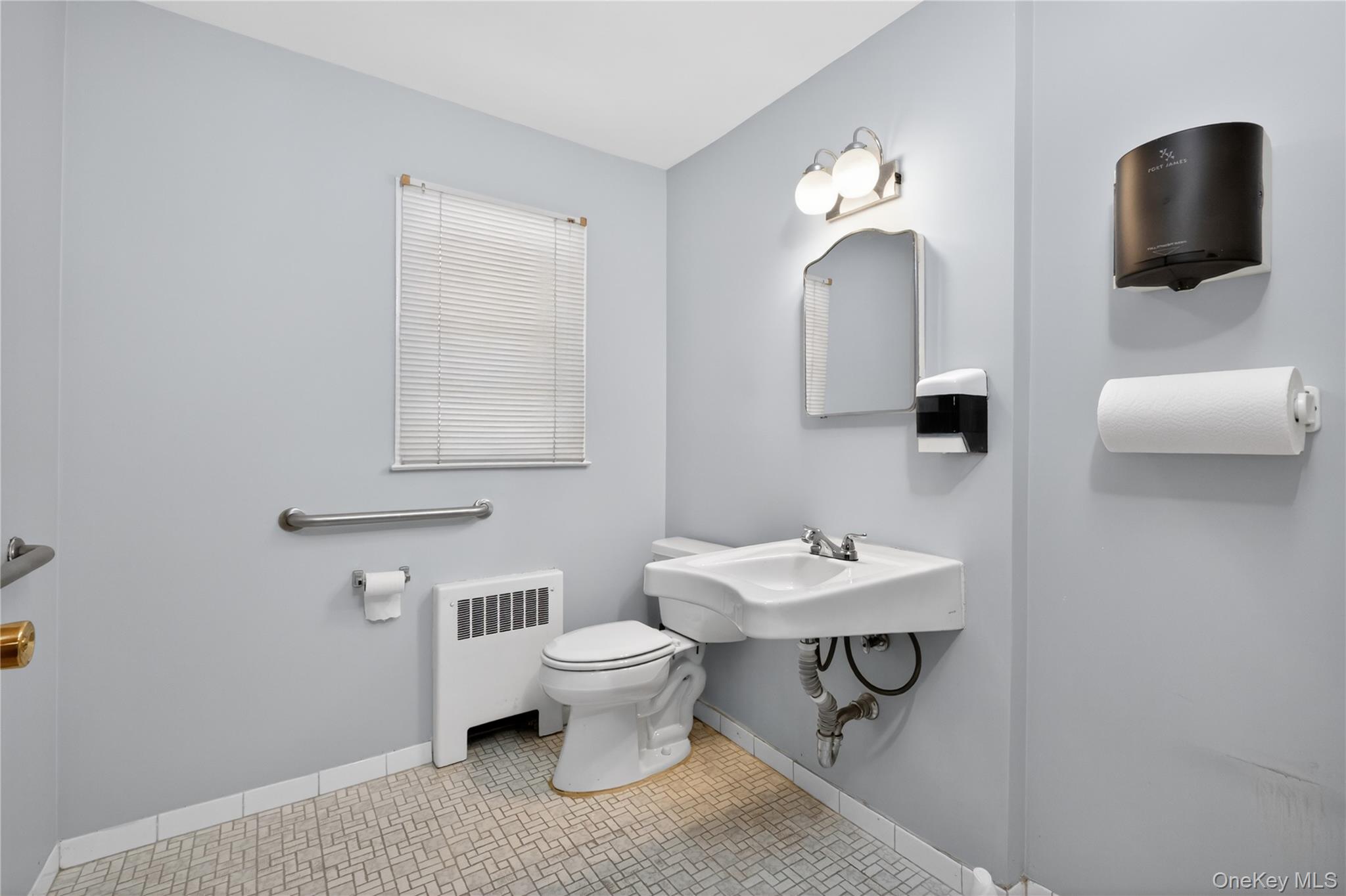 2070 Central Park Avenue – For Sale photo 11