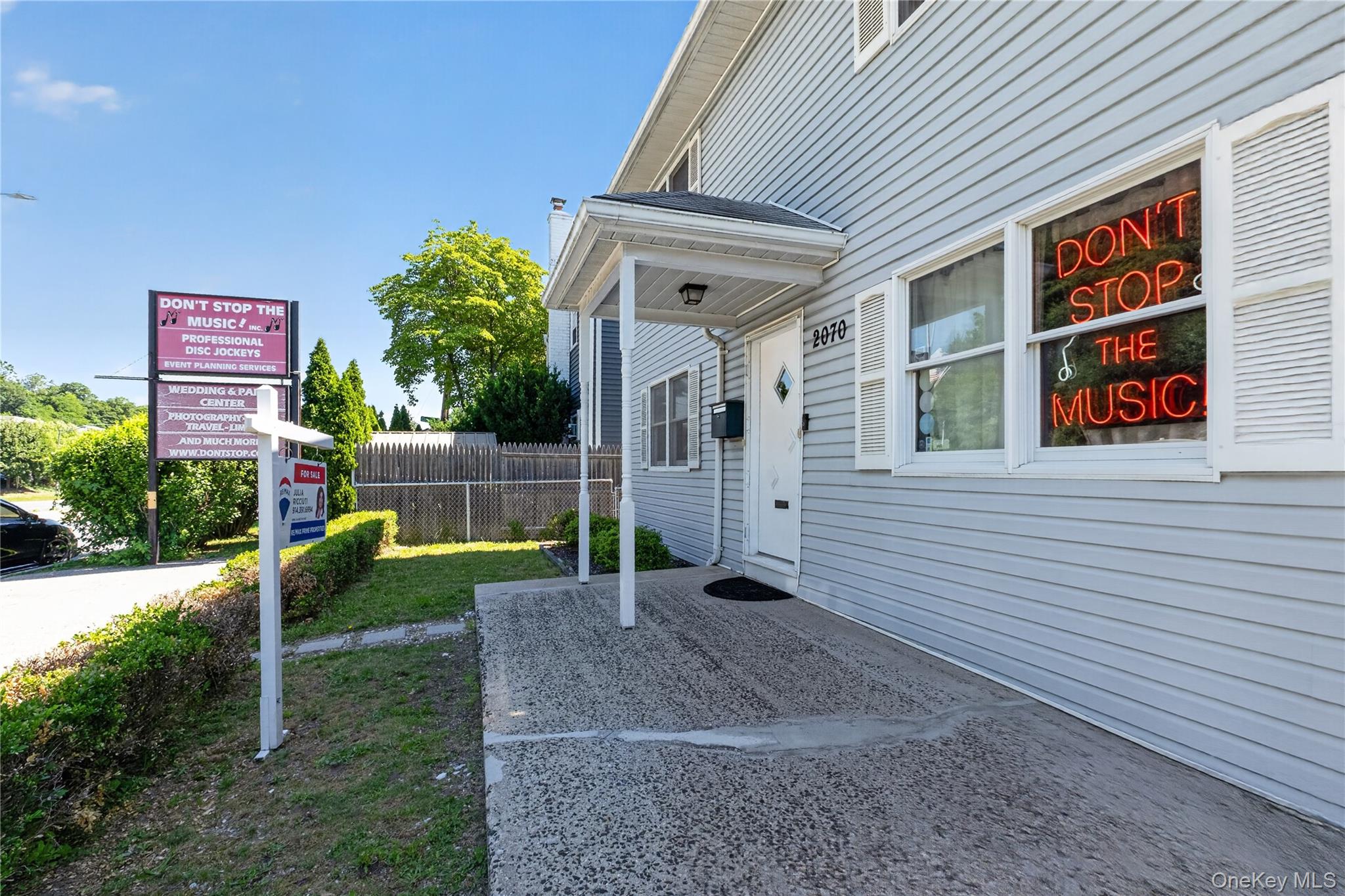 2070 Central Park Avenue – For Sale photo 22